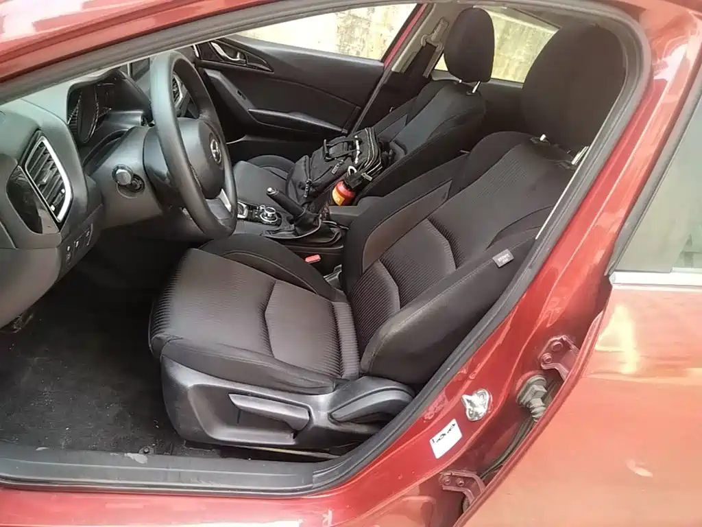 Mazda 3 Axela 2014 — фото 15