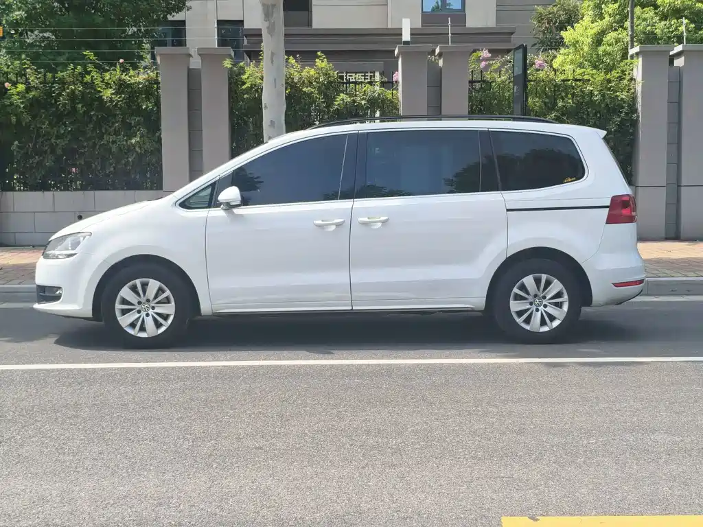 Volkswagen Sharan 2015 — фото 4