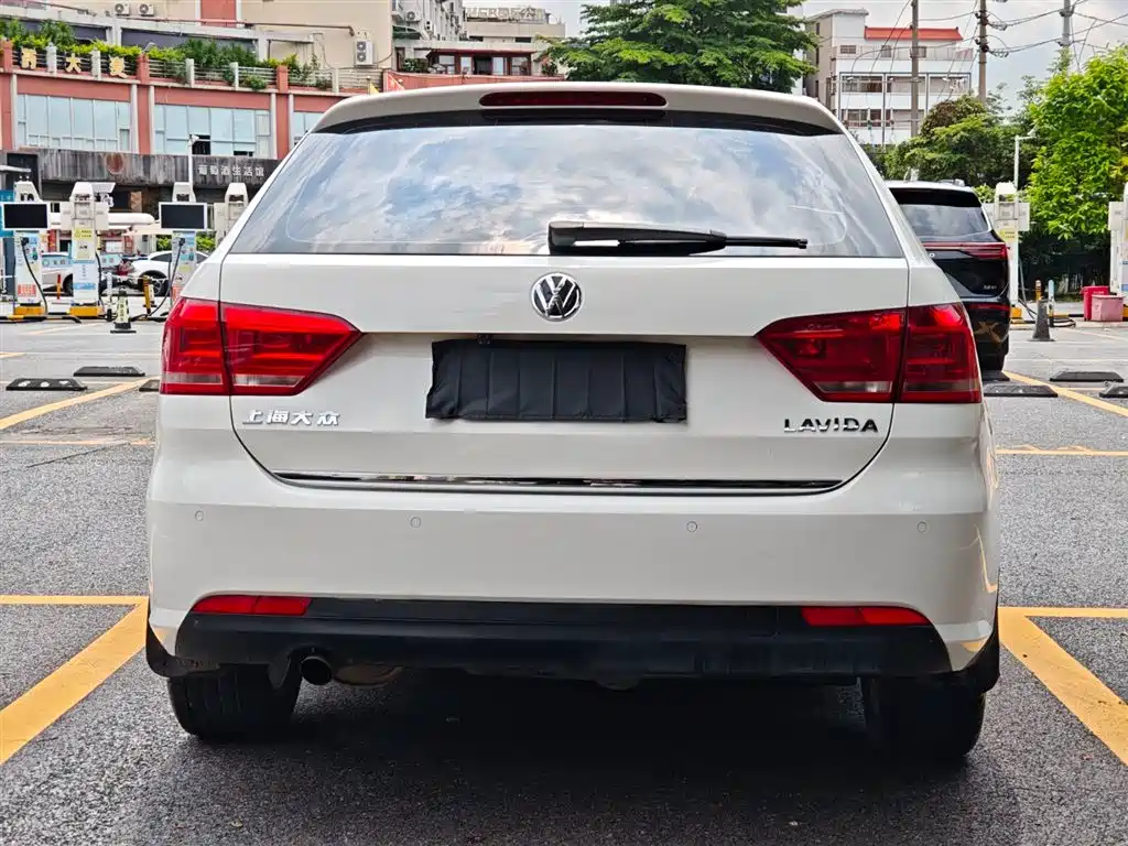 Volkswagen Gran Lavida 2014