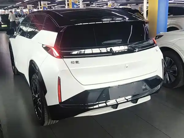 Zeekr X 2024
