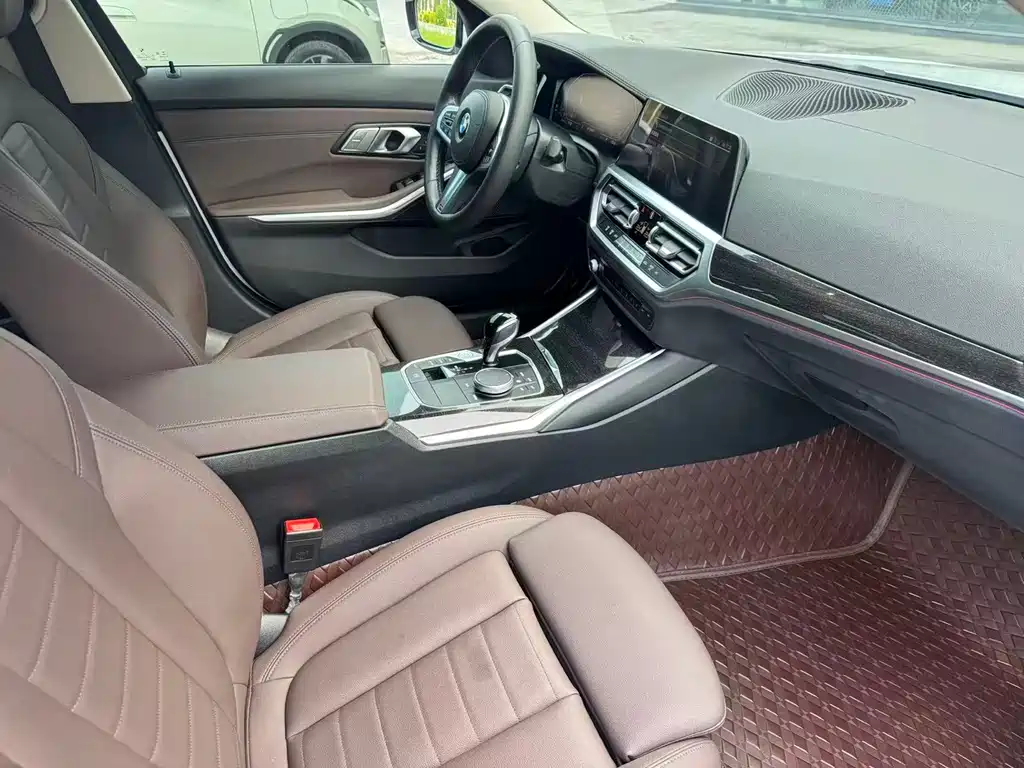 BMW 3 Series 2021 — фото 13