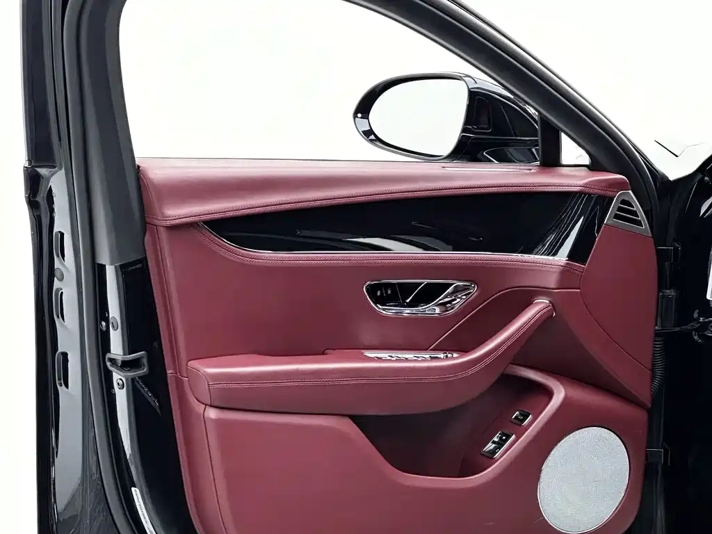 Bentley Flying Spur 2020 — фото 11