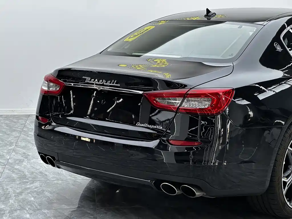 Maserati Quattroporte 2015 — фото 25