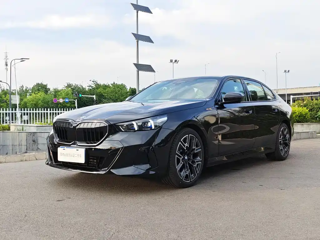 BMW 5 Series 2026