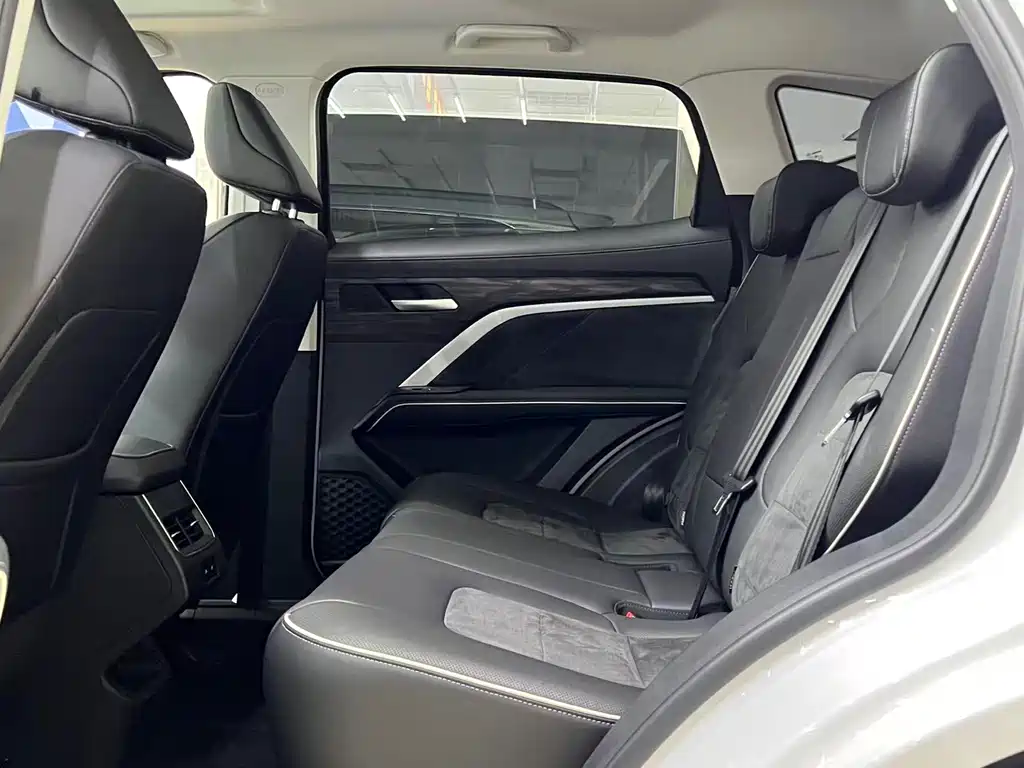 Haval H6 2023 — фото 12