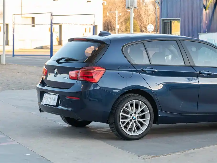 BMW 1 Series 2016 — фото 17