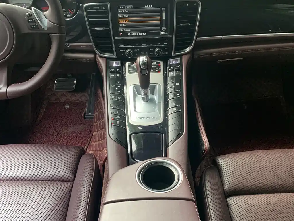 Porsche Panamera 2015 — фото 11