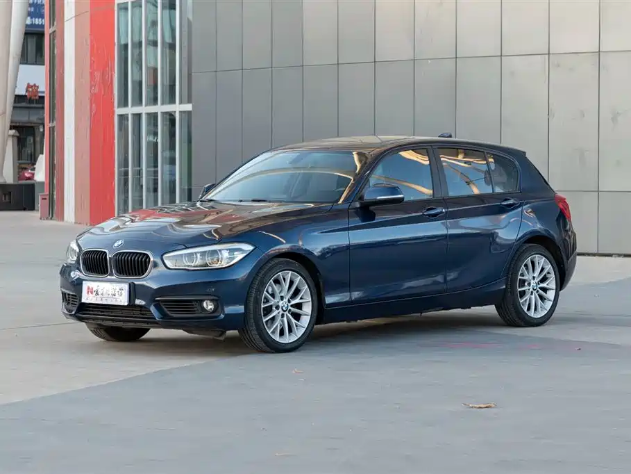 BMW 1 Series 2016 — фото 1