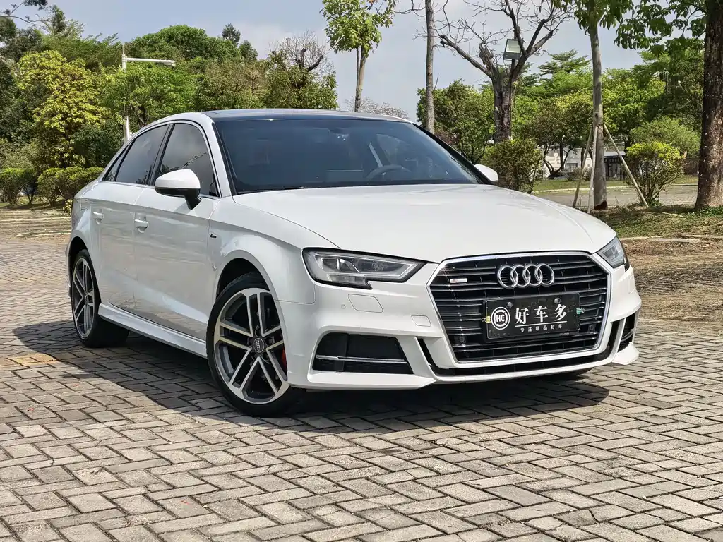 Audi A3 2019 — фото 3