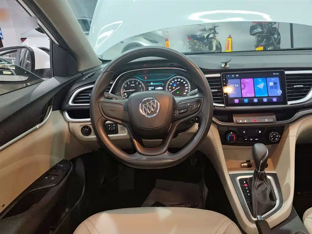 Buick Excelle 2017 — фото 11
