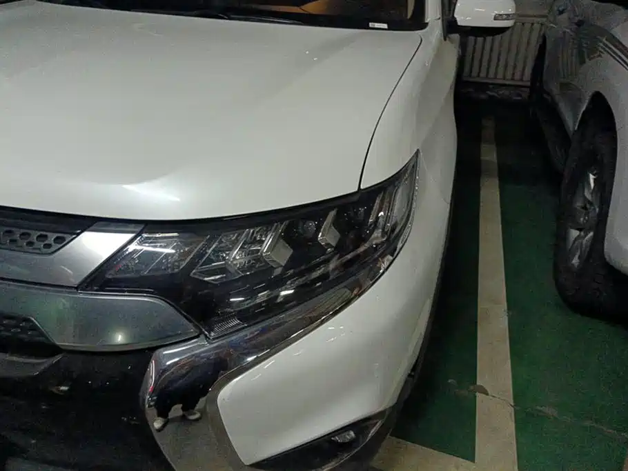 Mitsubishi Outlander 2019