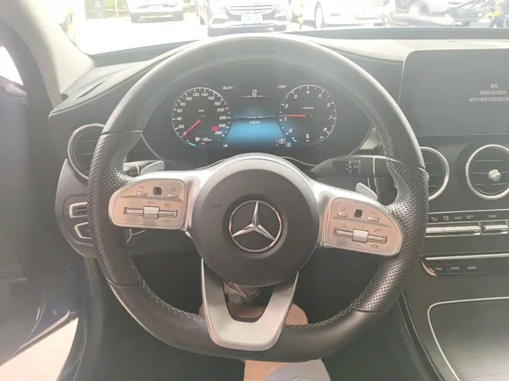 Mercedes-Benz C-Class 2020