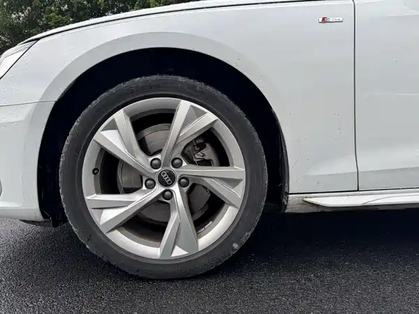 Audi A4 2021