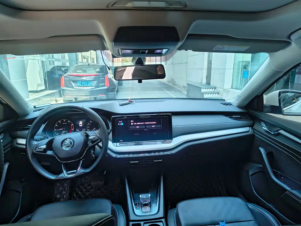 Skoda Octavia 2023 — фото 20