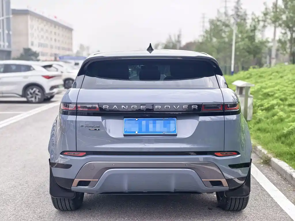 Land Rover Evoque 2021 — фото 13