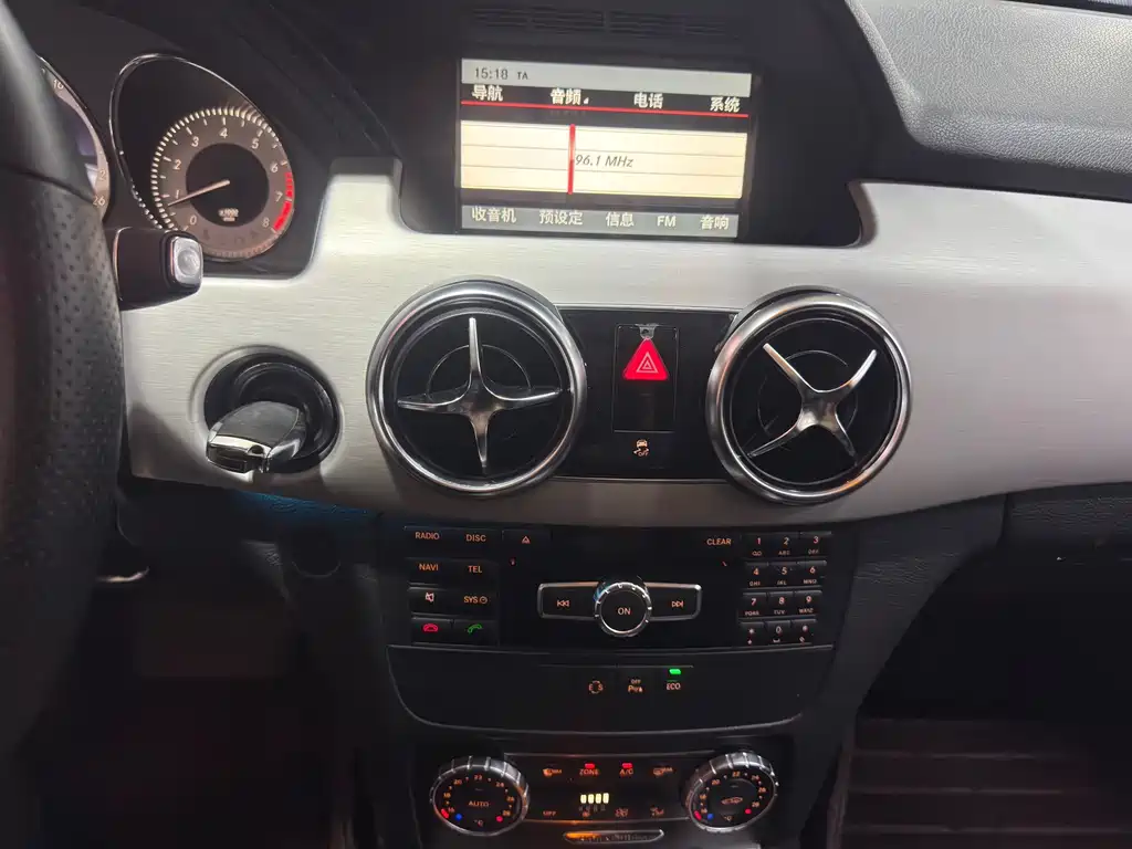 Mercedes-Benz GLK-Class 2015 — фото 14