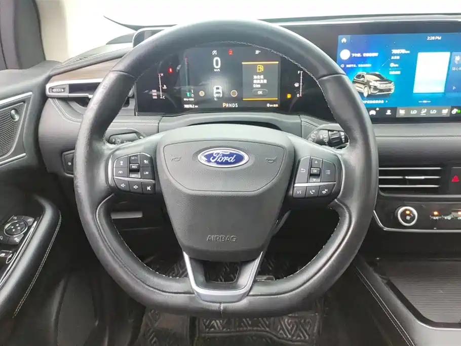Ford Edge 2022 — фото 14