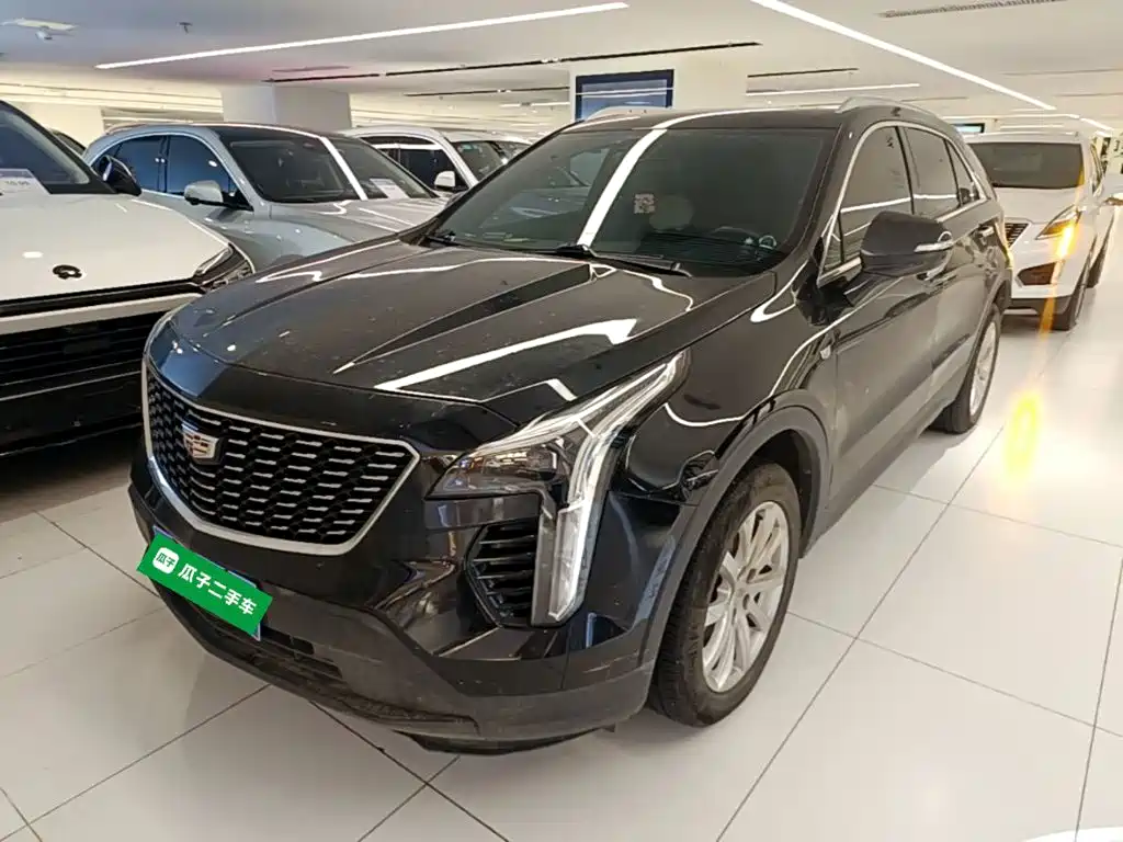 Cadillac XT4 2021 — фото 2