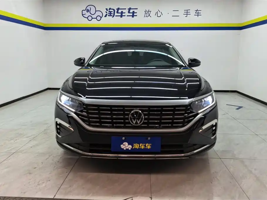 Volkswagen Passat 2024