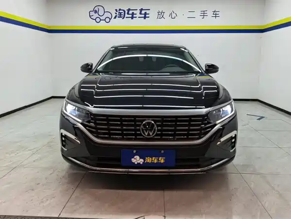 Volkswagen Passat 2024