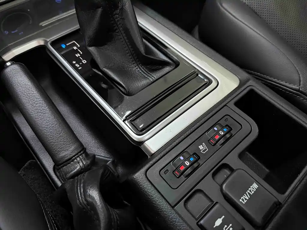 Toyota Prado 2019 — фото 10