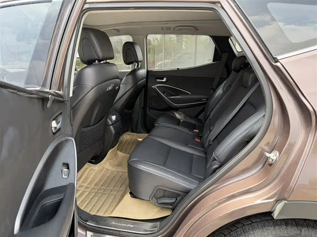 Hyundai Santa Fe 2016 — фото 22