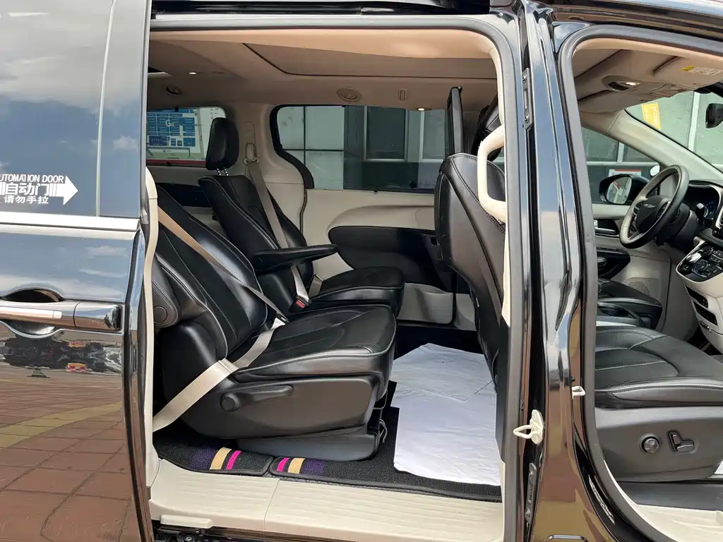 Chrysler Grand Voyager 2019 — фото 29