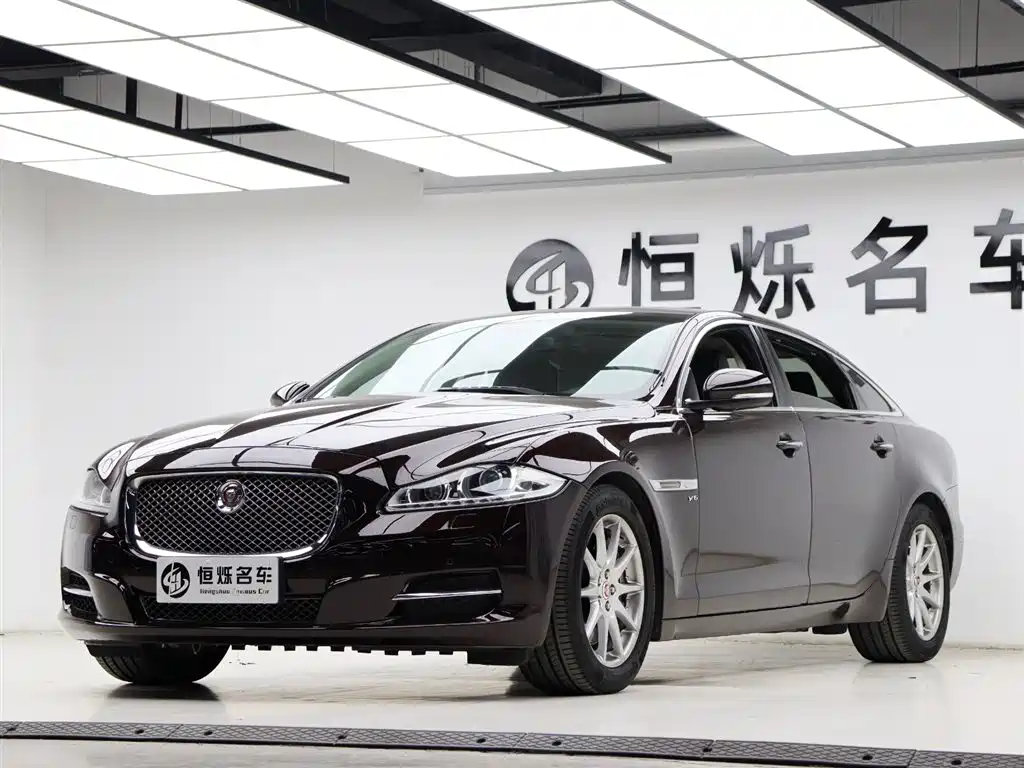 Jaguar XJ 2014 — фото 33