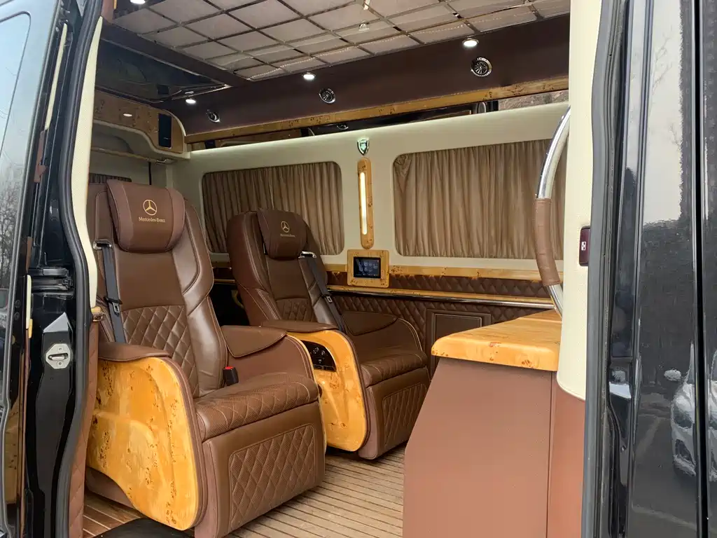 Mercedes-Benz Sprinter 2018 — фото 14