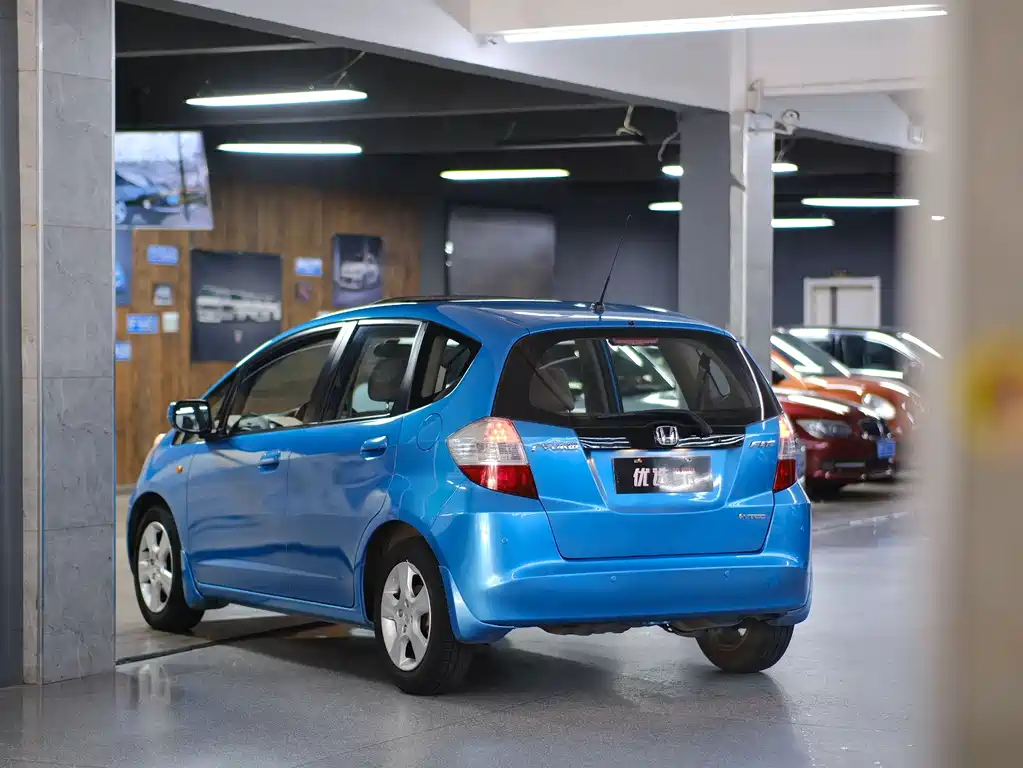 Honda Fit 2010 — фото 16