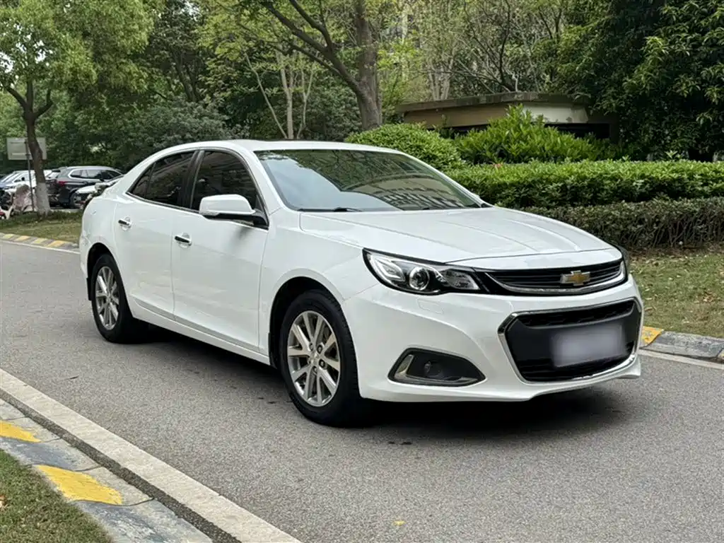 Chevrolet Malibu 2017 — фото 25