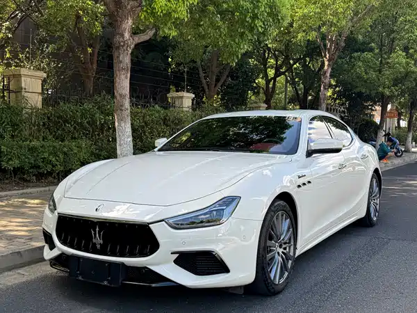 Maserati Ghibli 2023