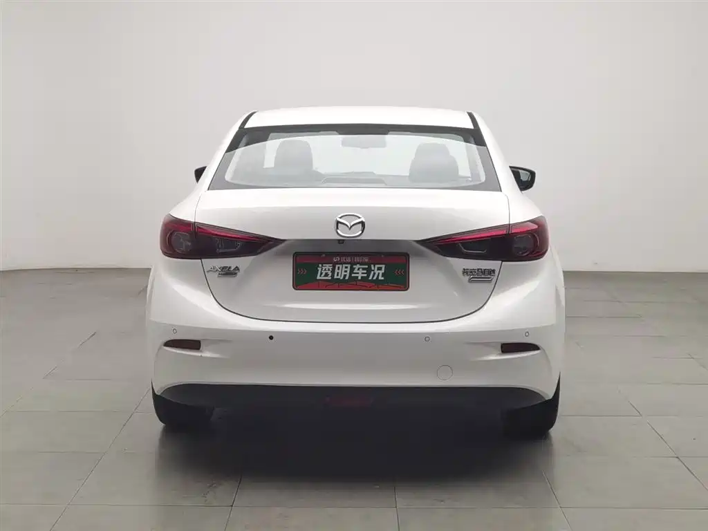 Mazda 3 Axela 2018 — фото 4