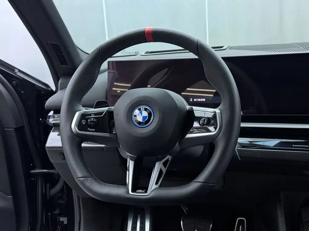 BMW i5 M60 2024 — фото 14