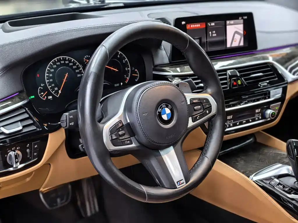 BMW 6 Series GT 2019 — фото 15