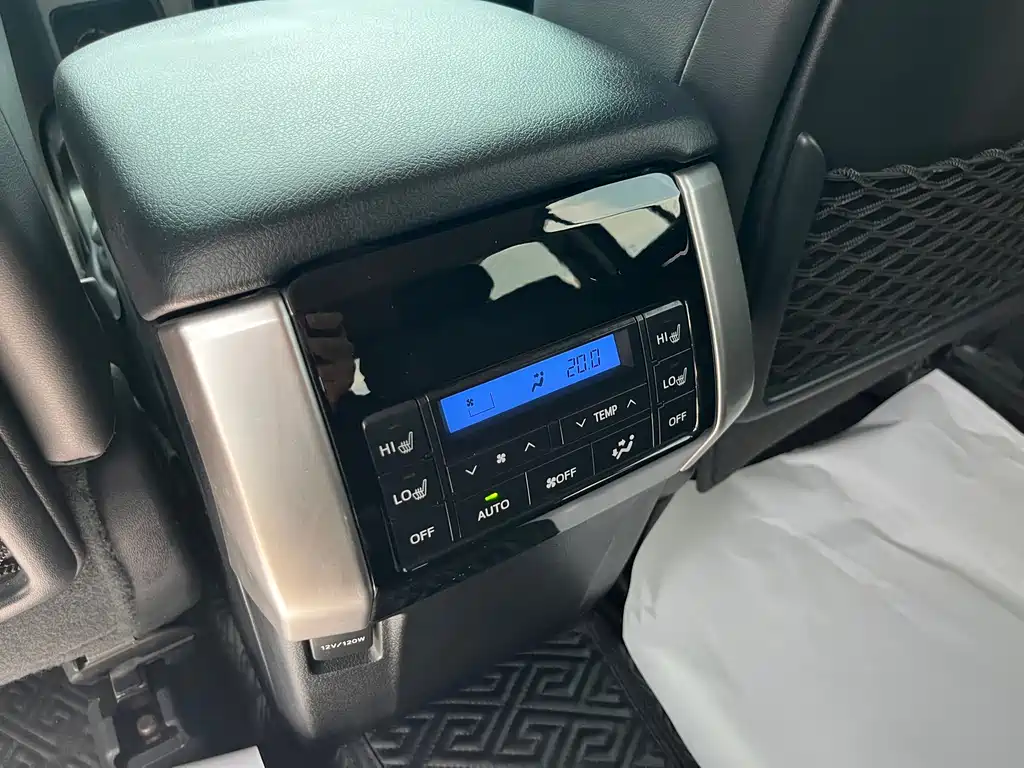 Toyota Prado 2019 — фото 18