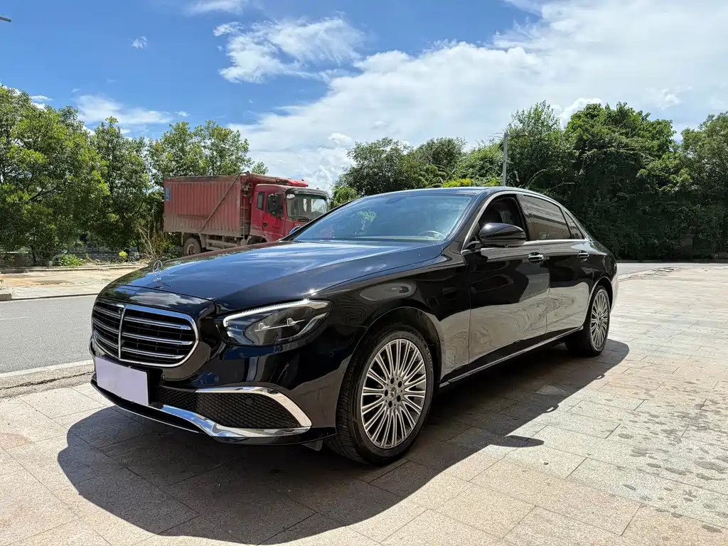 Mercedes-Benz E-Class 2021