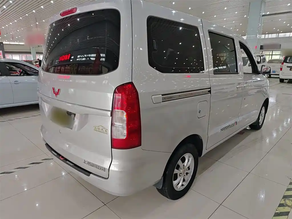 Wuling Hongguang V 2023 — фото 7