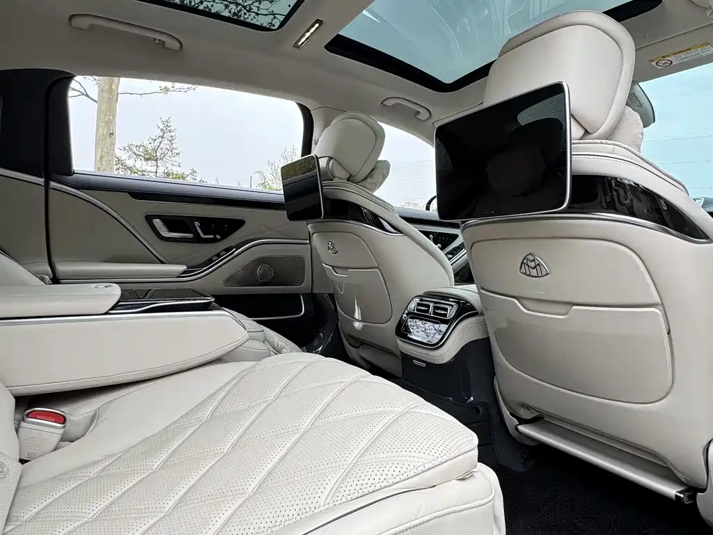 Mercedes-Benz Maybach S-Class 2024 — фото 16