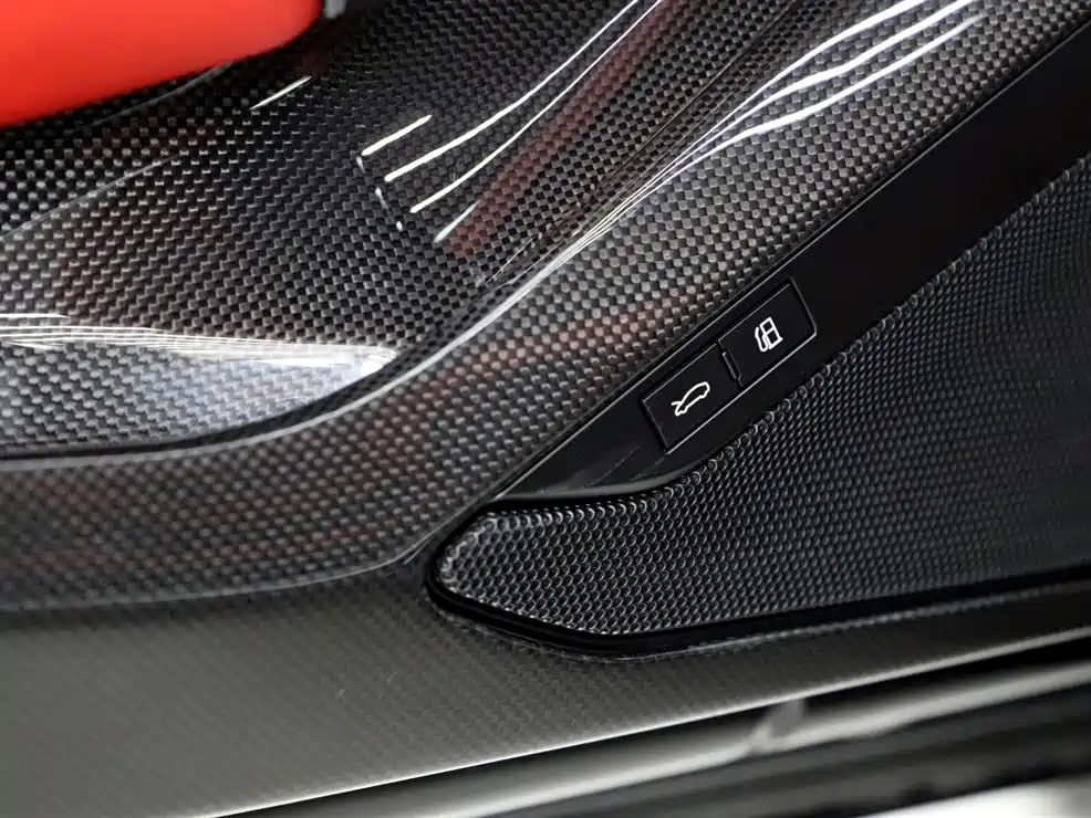 Ferrari F8 2022 — фото 22