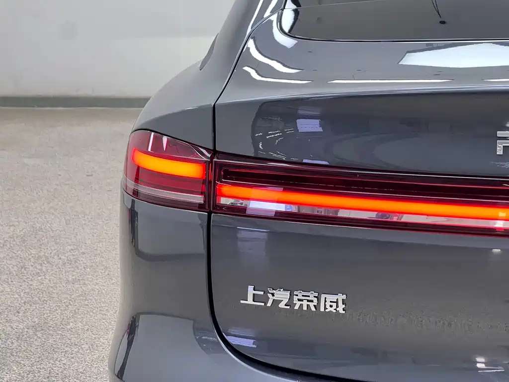 Roewe D6 2025 — фото 11