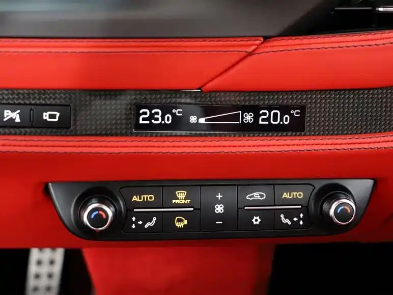 Ferrari F8 2022 — фото 11