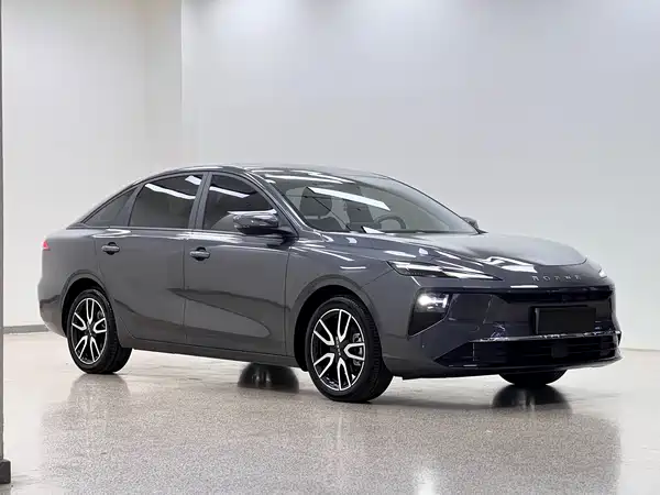Roewe D6 2025