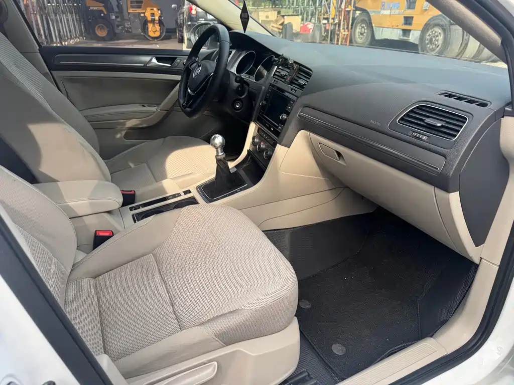 Volkswagen Golf 2014