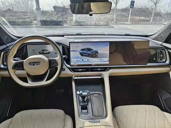 Geely Xingyue L 2025