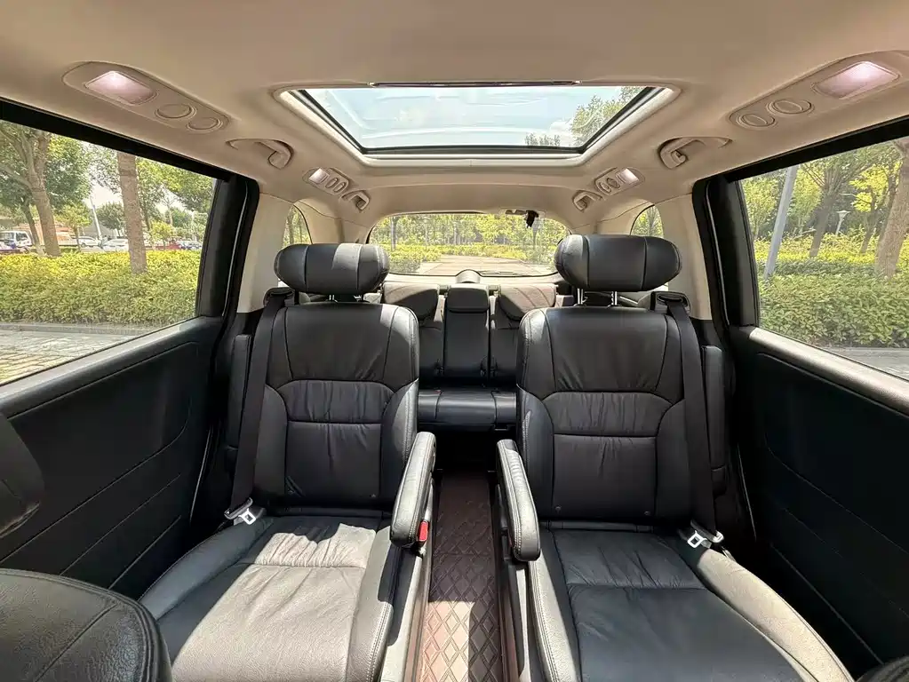 Honda Odyssey 2019 — фото 12