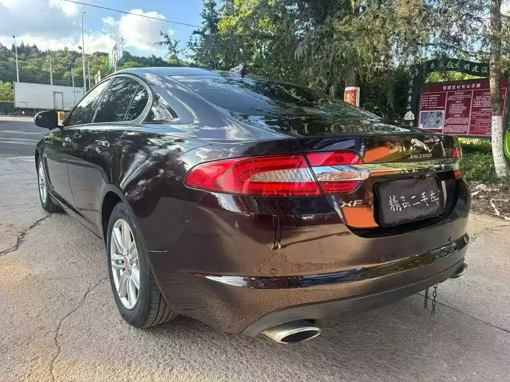 Jaguar XF 2015 — фото 7