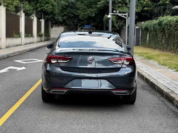 Buick Regal 2021