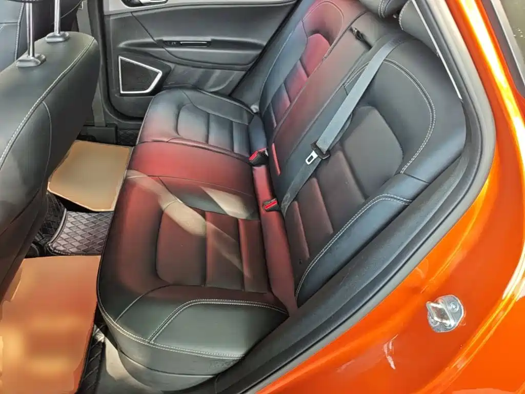 Geely Emgrand GS 2018 — фото 17