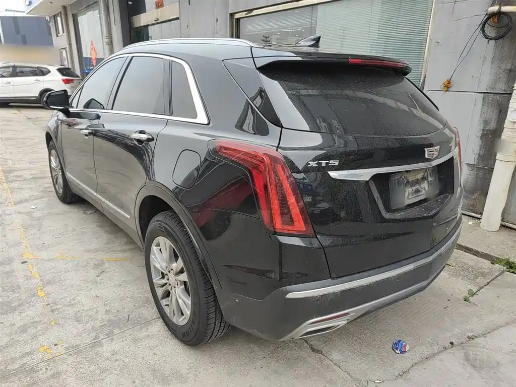 Cadillac XT5 2021 — фото 23